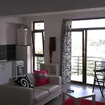 Heights Hotel *